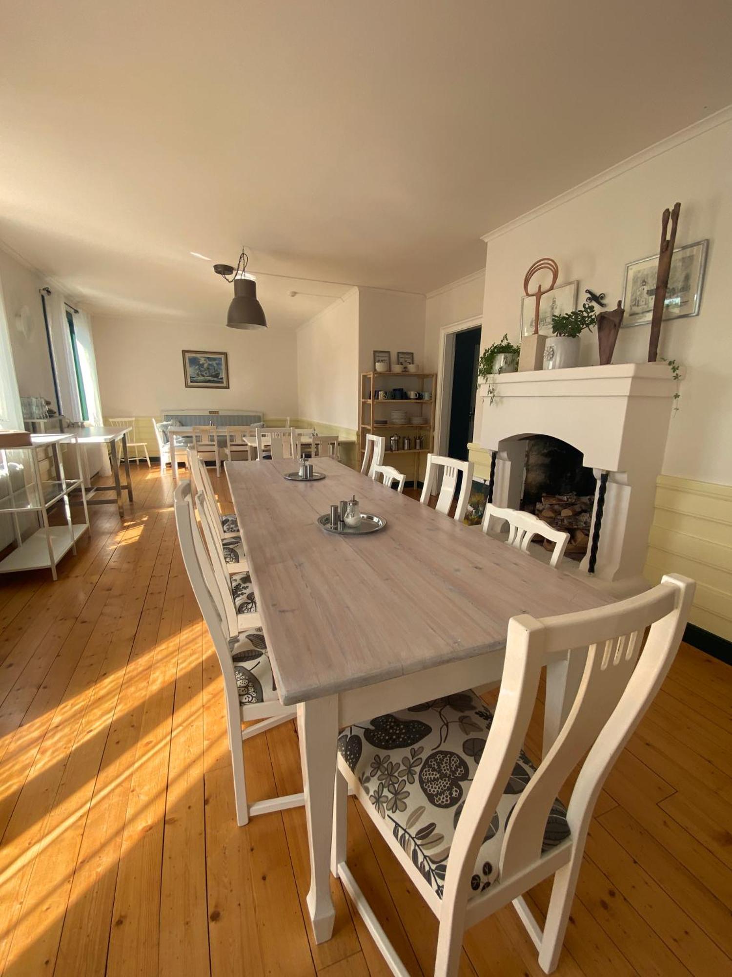 Villa Karlloesa - Bed And Breakfast Målilla المظهر الخارجي الصورة